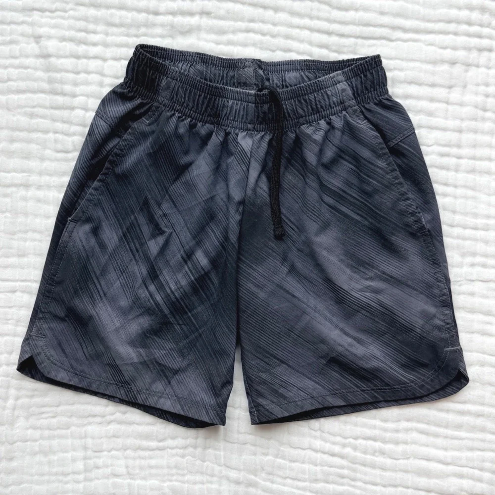 All In Motion Boys Dark Grey Shorts Size XS 4-5 Striped Athletic Active Gym‎
